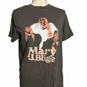 Grey Mary J. Blige Graphic T-Shirt